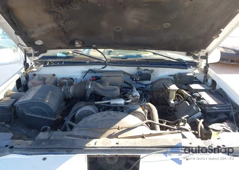 2000 Cadillac Escalade Standard from USA, damaged, VIN 1GYEK13R0YR152720